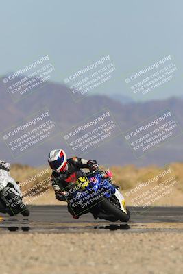 media/Mar-22-2025-CVMA (Sat) [[462c0ffedb]]/Race 13-Amateur Supersport Middleweight/